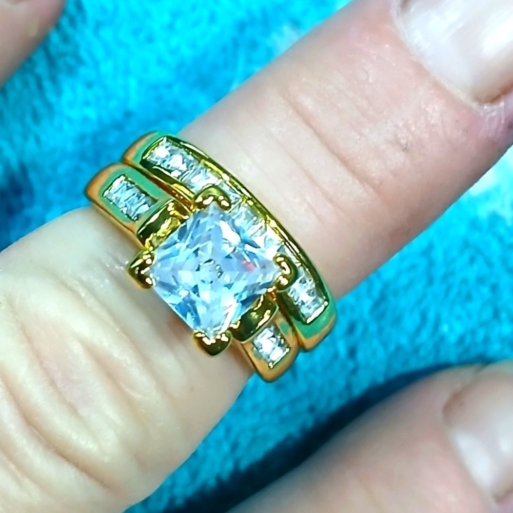 Goldtone cubic zirconia wedding engagement set new size 7